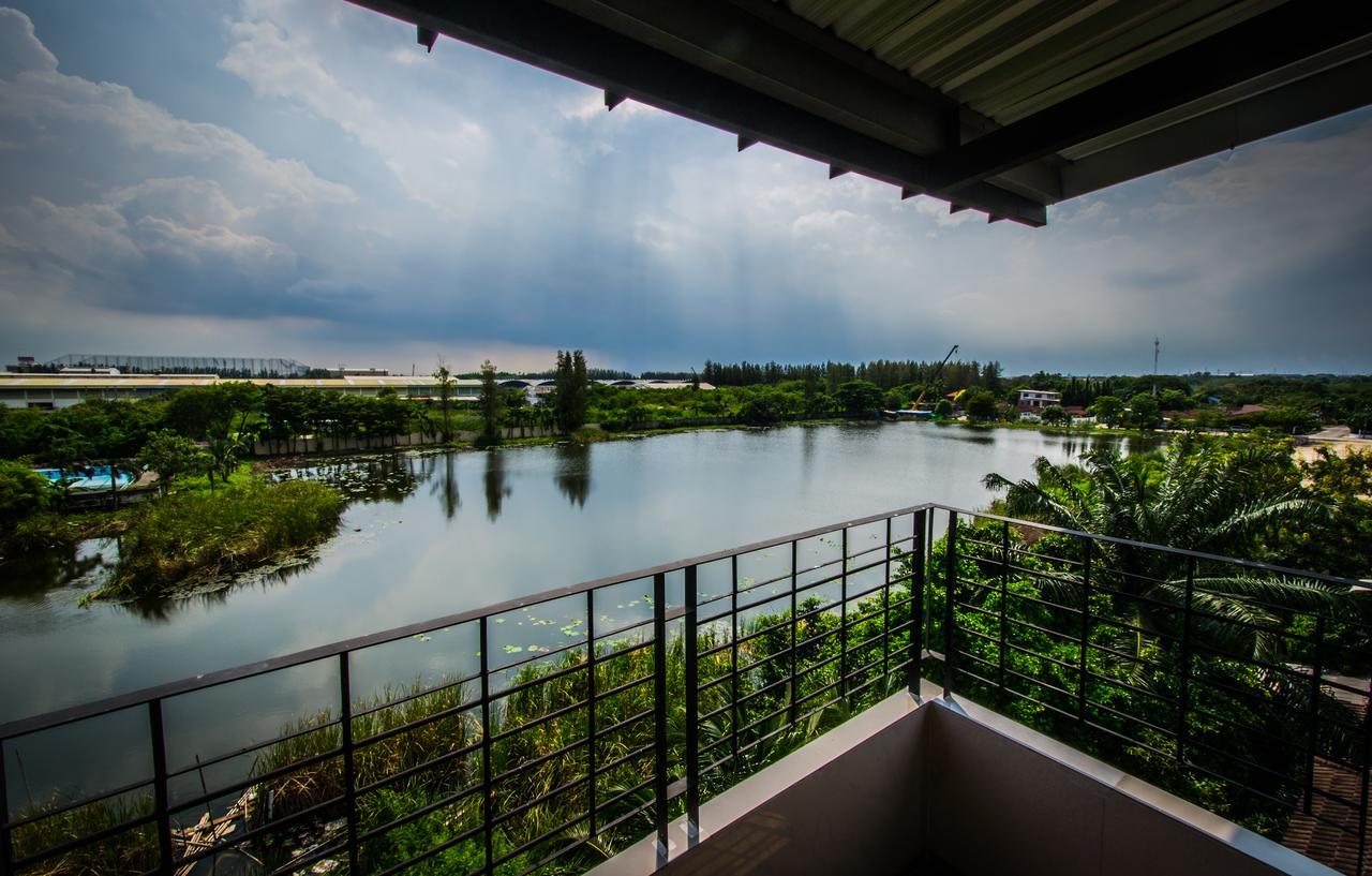Na Siri Lake View Samut Prakan Exterior photo